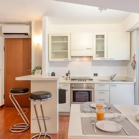 Apartment Ferrucci, 6 - Monolocale Al Settimo Cielo